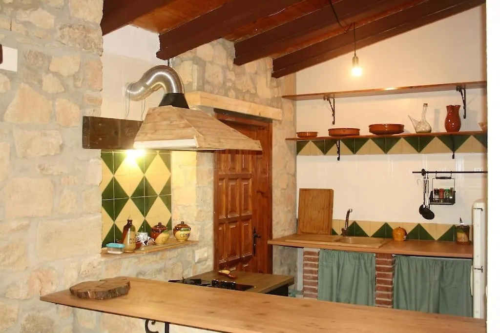 Holiday home Can Sarolet La Llacuna